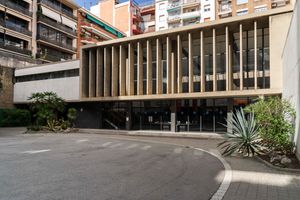 Gustavo Gili, Barcelona